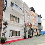 Loren Hotel&Suites