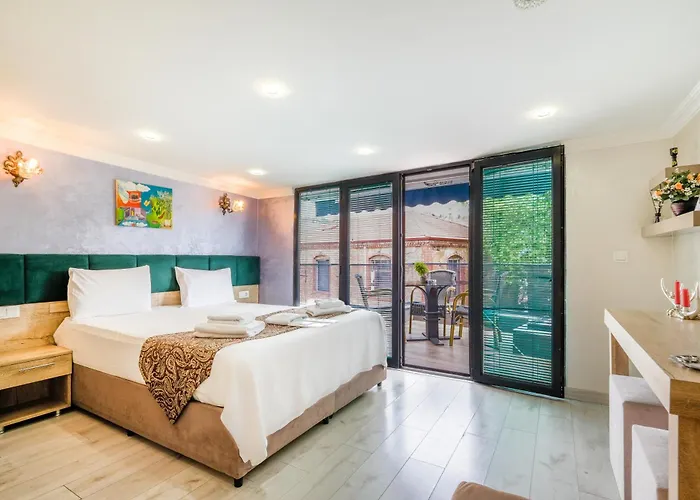 Loren Hotel&Suites