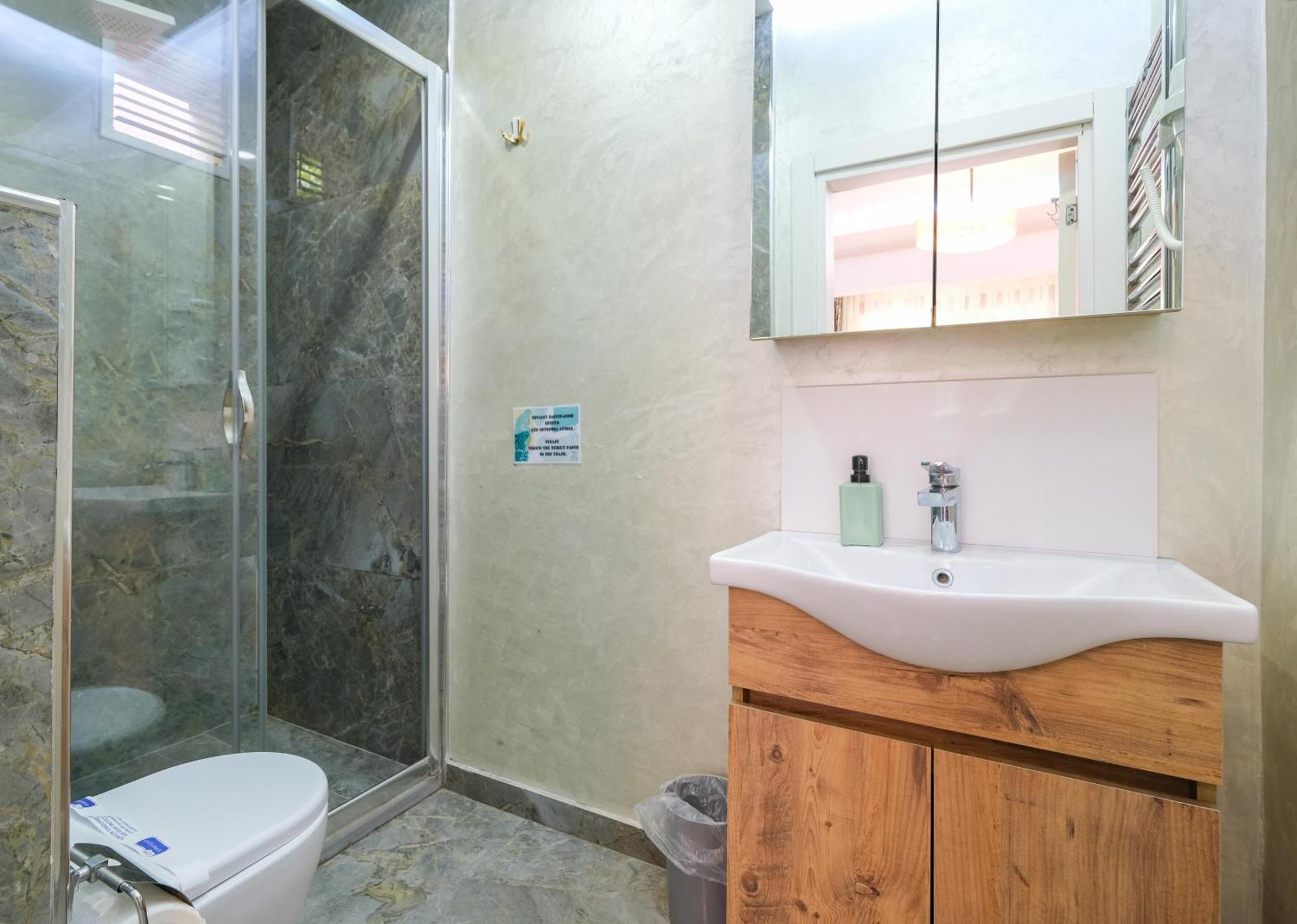 Loren Hotel&suites Hotel